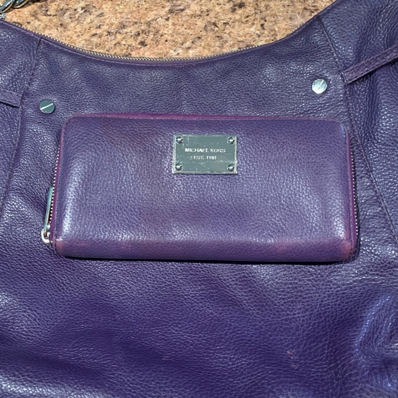EUC Michael Kors Hobo Purse & Wallet Purple Set VINTAGE - Picture 2 of 16